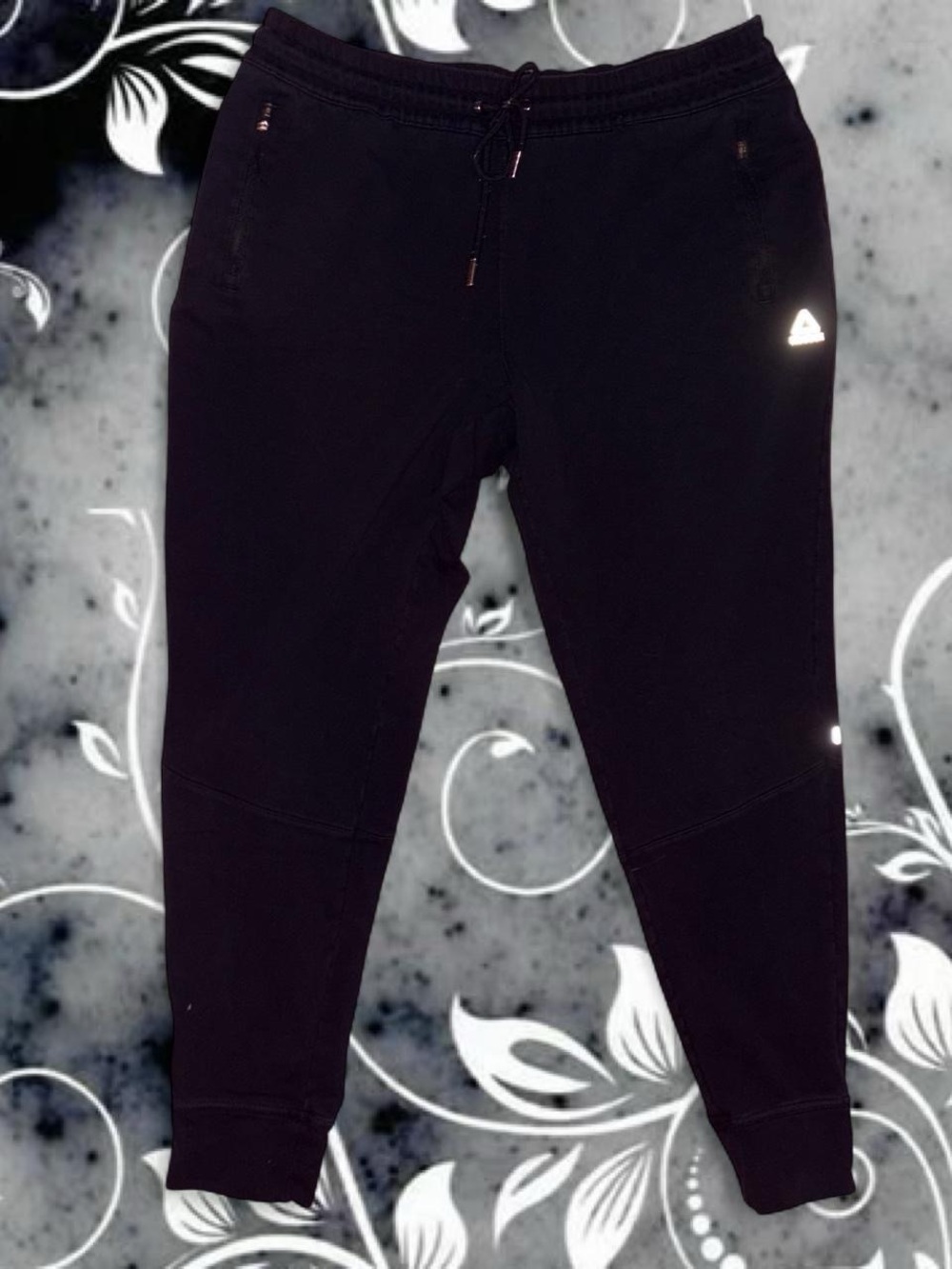reebok delta fleece performance joggers, sz lg